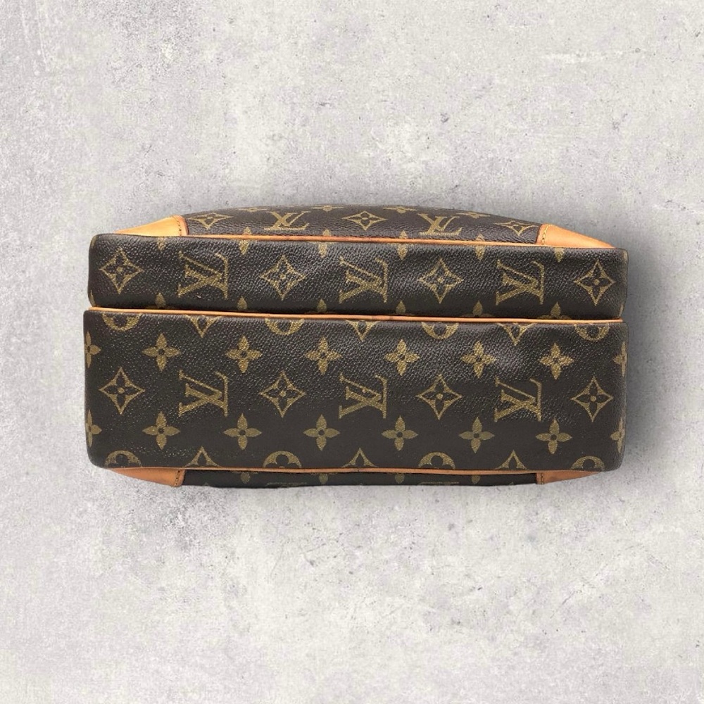 Louis Vuitton Nile Crossbody Shoulder BAG - Picture 2 of 10